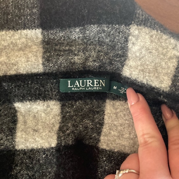 ‘Lauren’ checkered sweater. - Picture 5 of 7